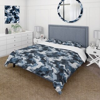 Designart "City Camo Concealment I" Modern Bedding Set With Shams - Bed ...